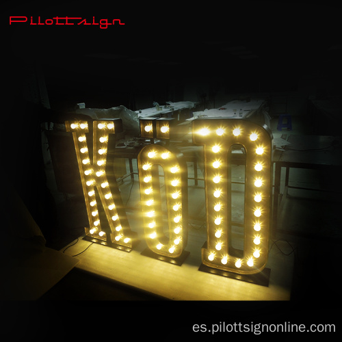 Equipo al aire libre personalizado popular LED Bombilla Signo